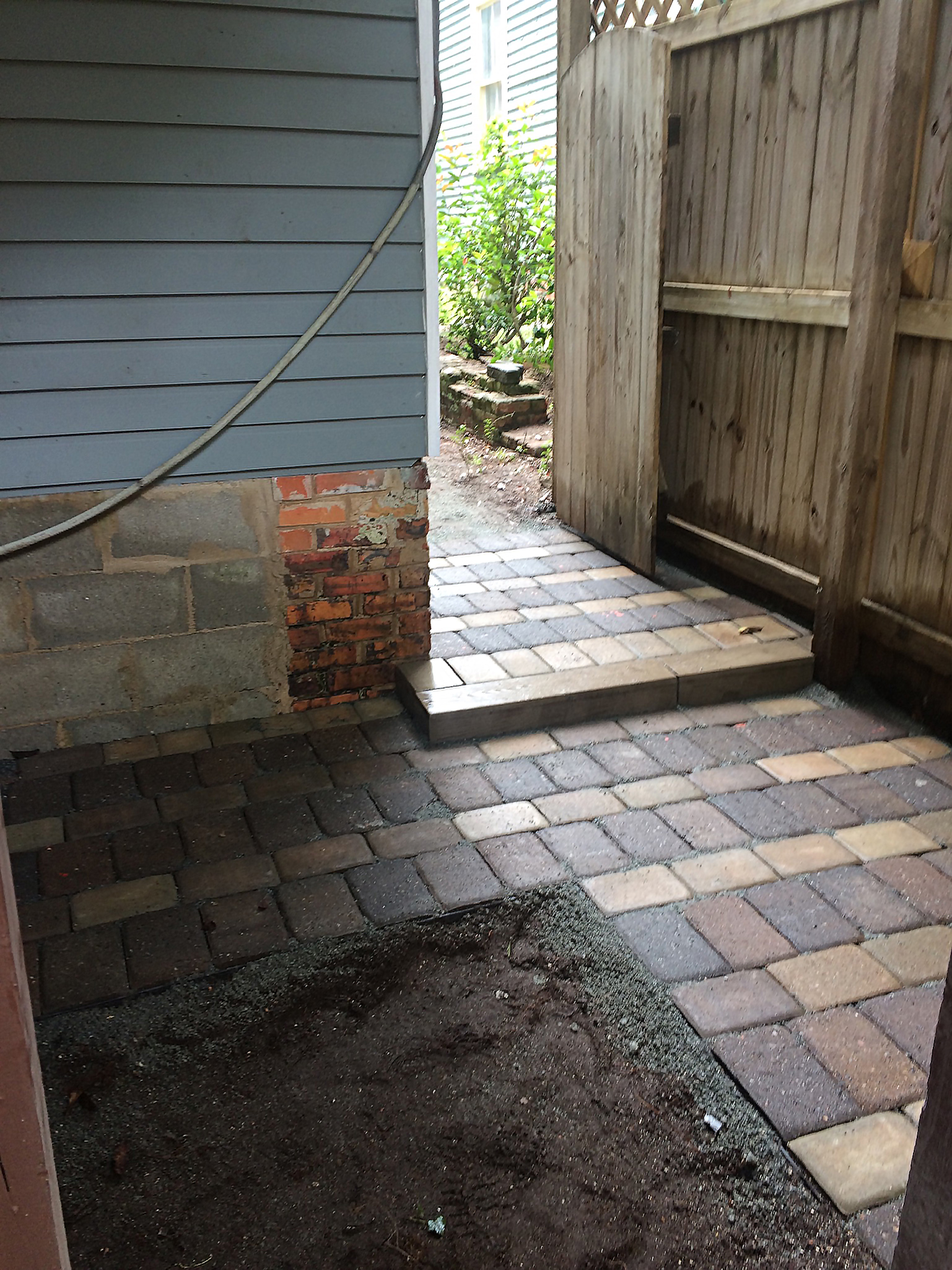fire pit circular pattern floor